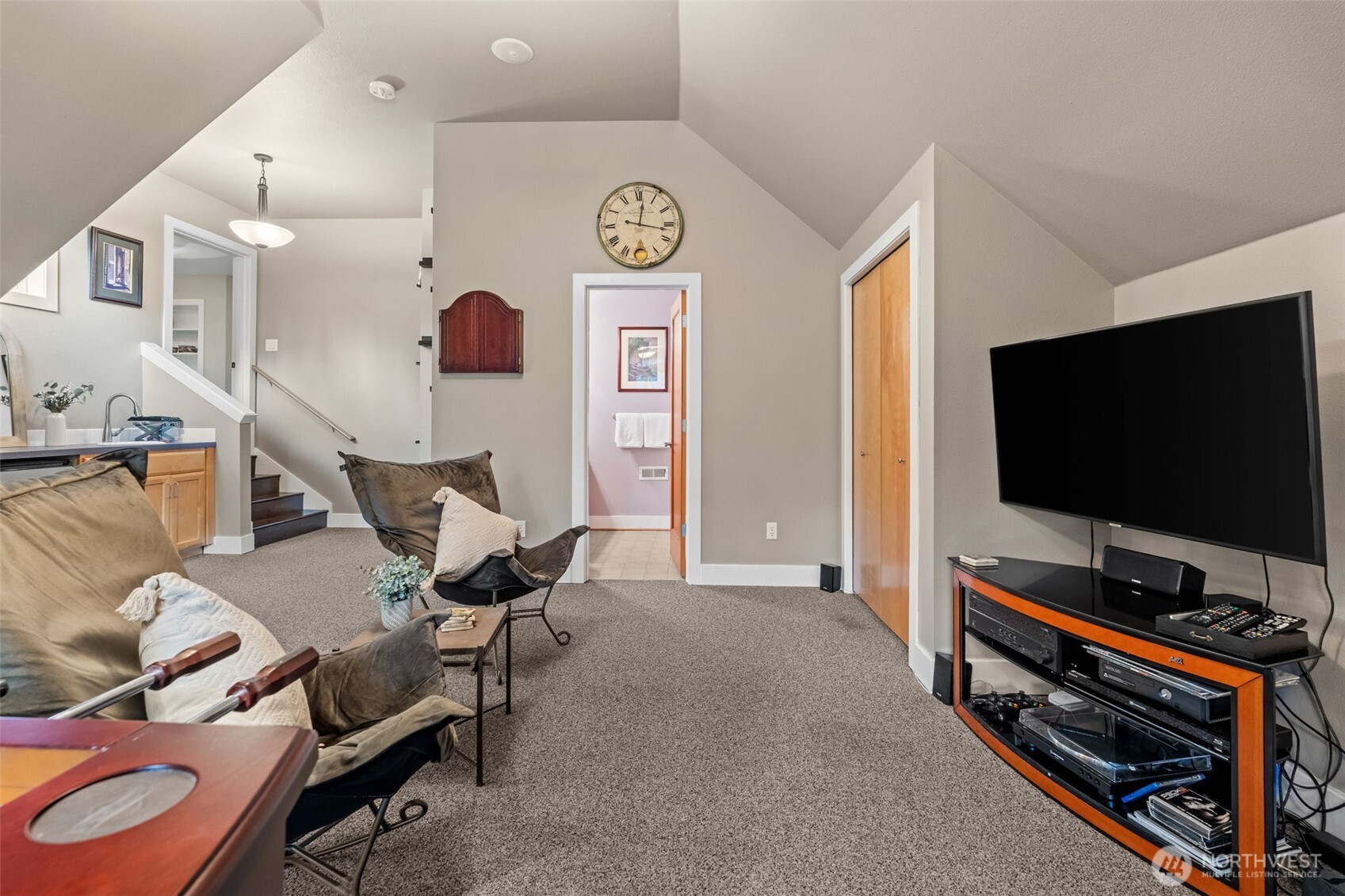 4412 Towhee Drive NW