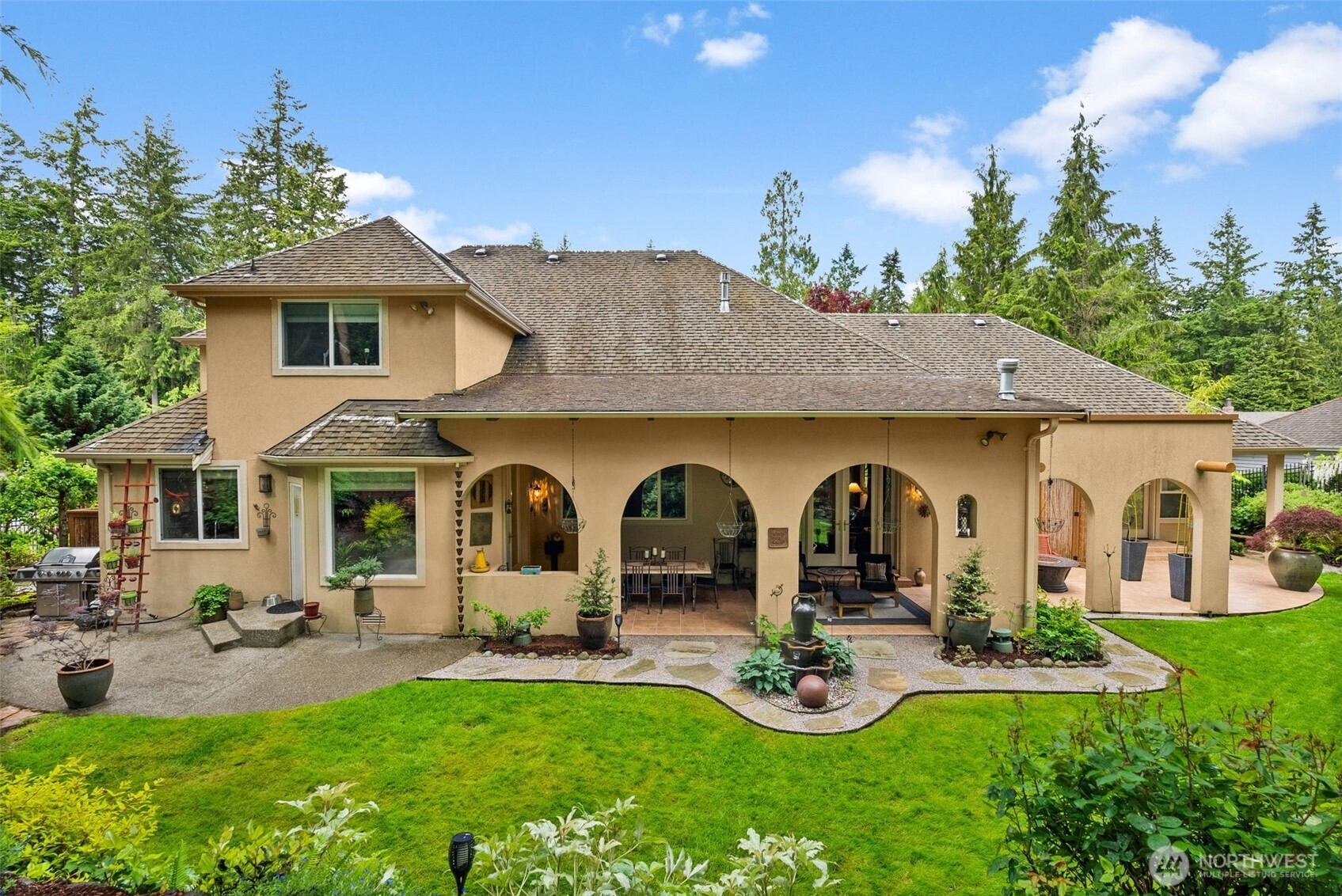 4412 Towhee Drive NW