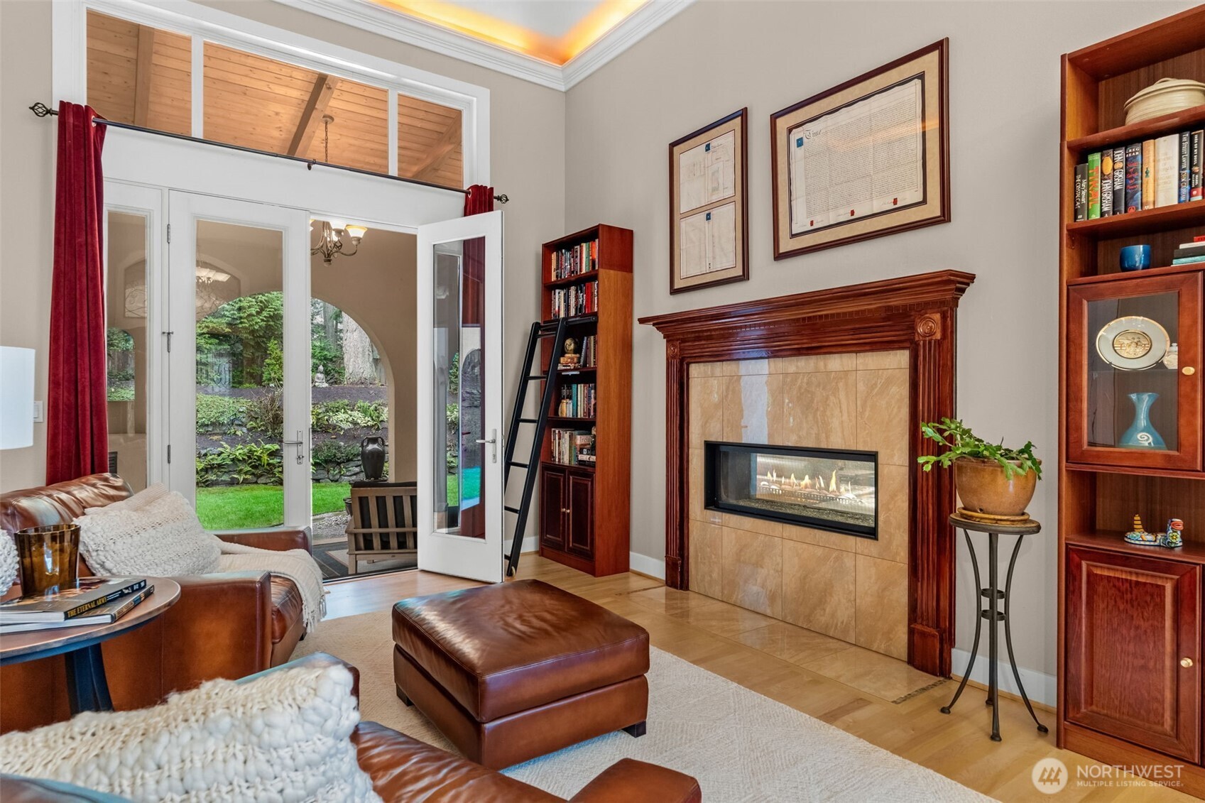 4412 Towhee Drive NW