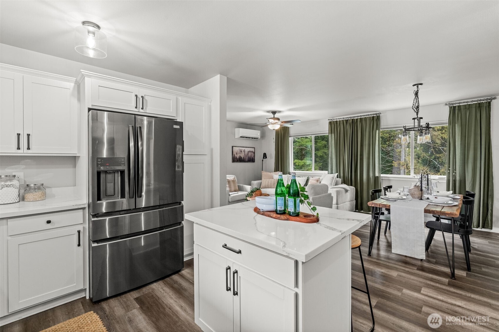 61 E Ellinor Peak Place