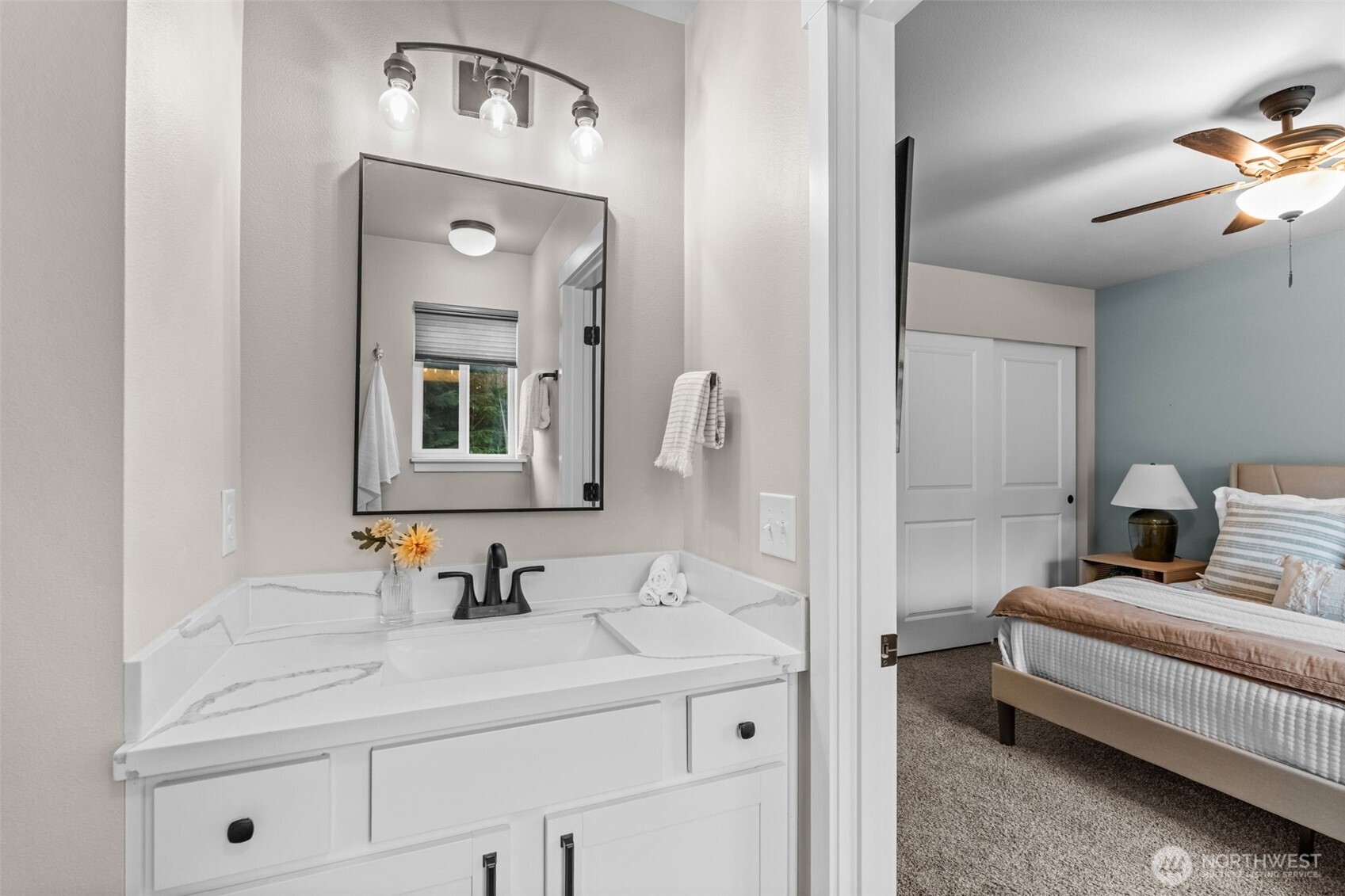 61 E Ellinor Peak Place