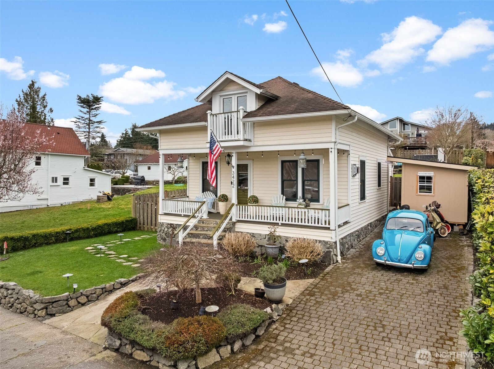 3422 Harborview Drive