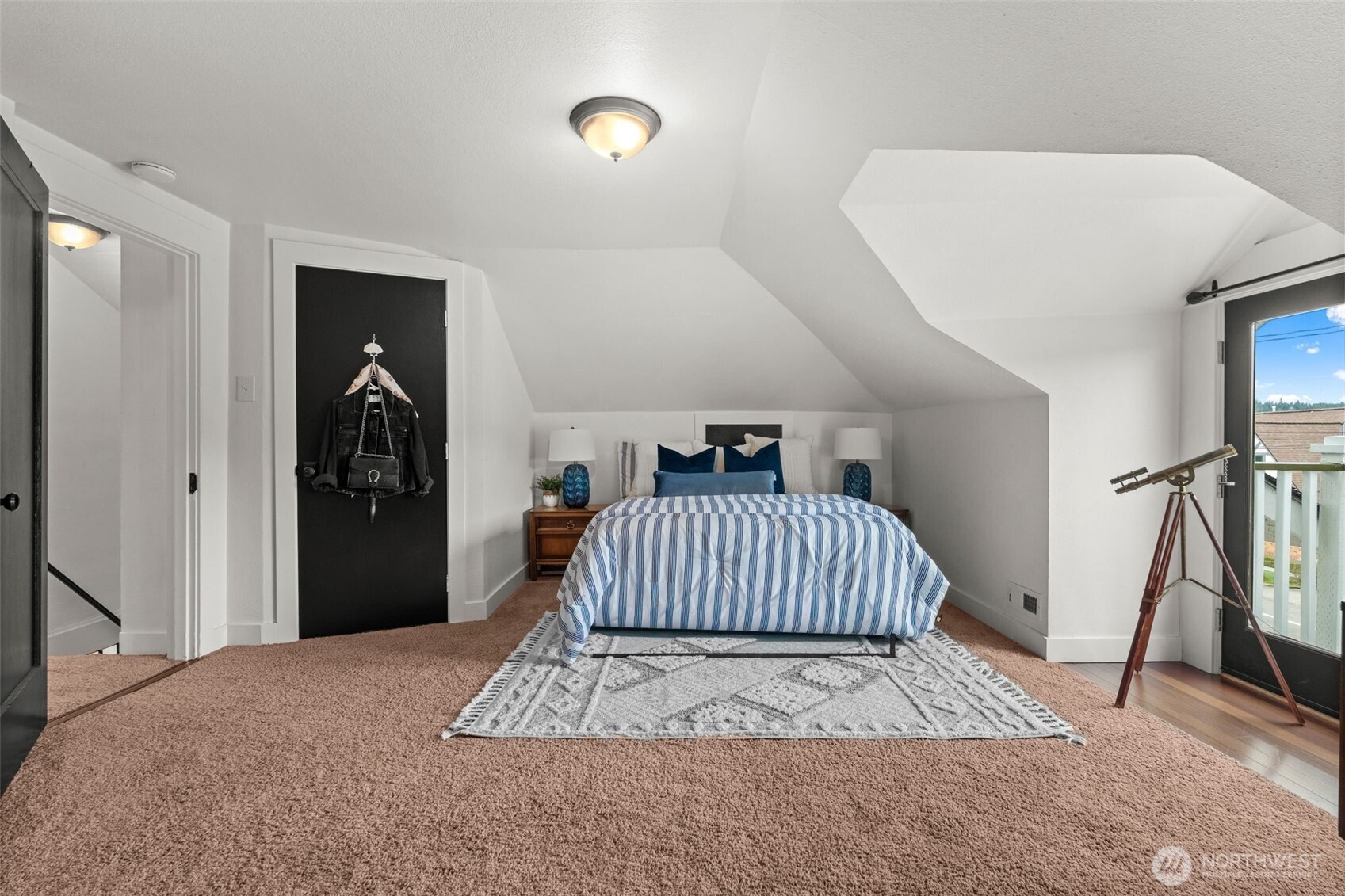 3422 Harborview Drive