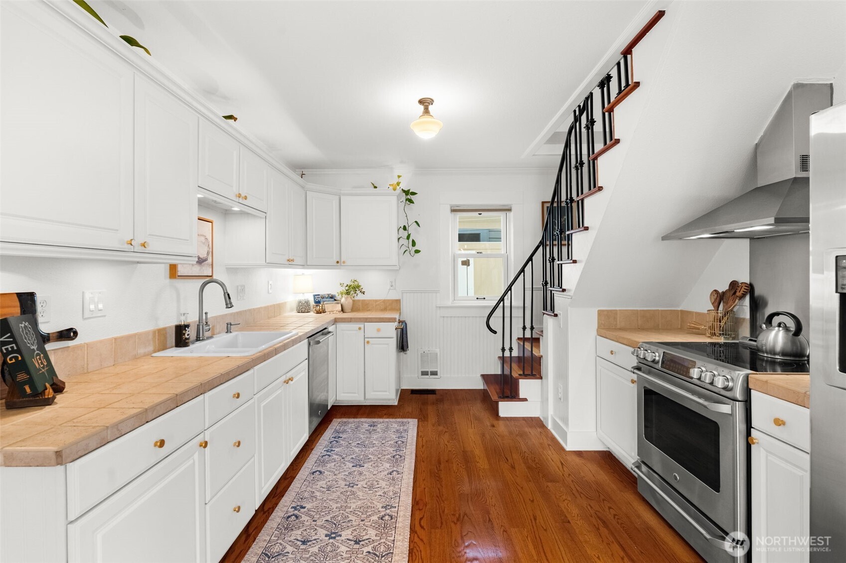 3422 Harborview Drive