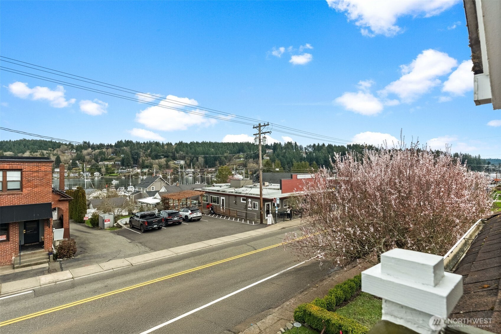 3422 Harborview Drive