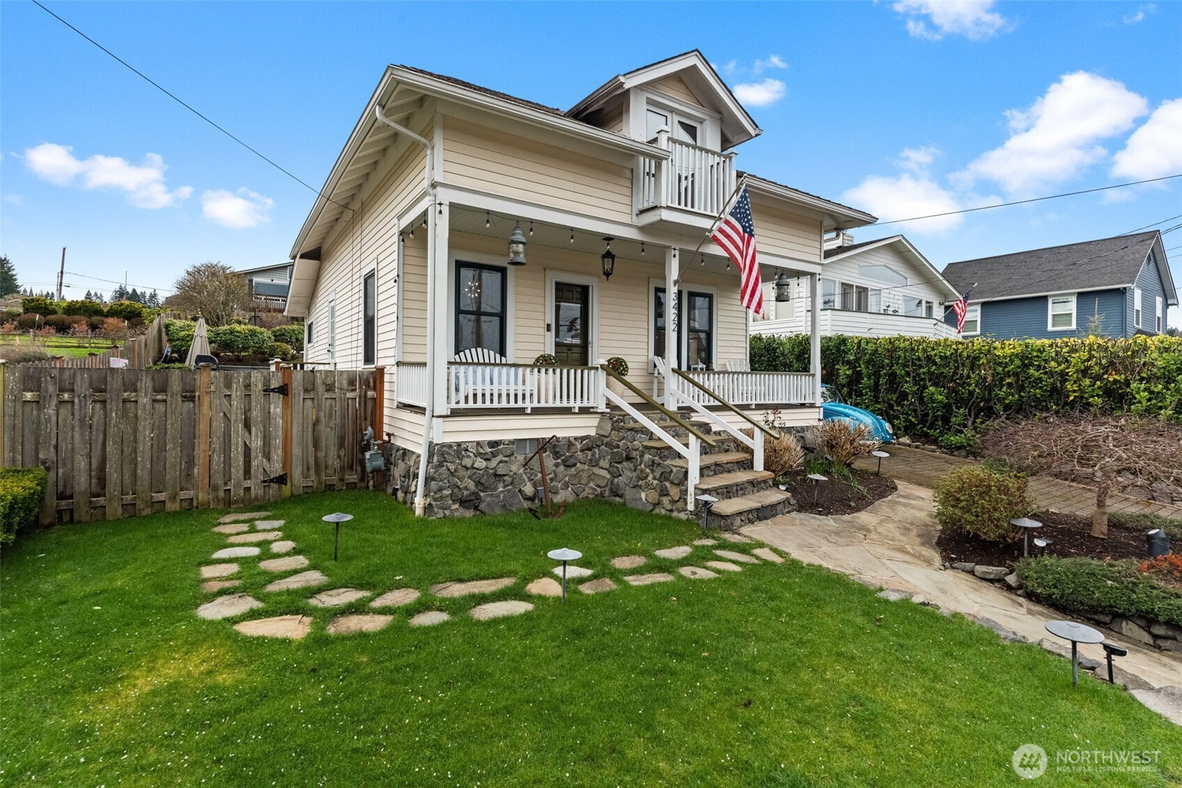 3422 Harborview Drive