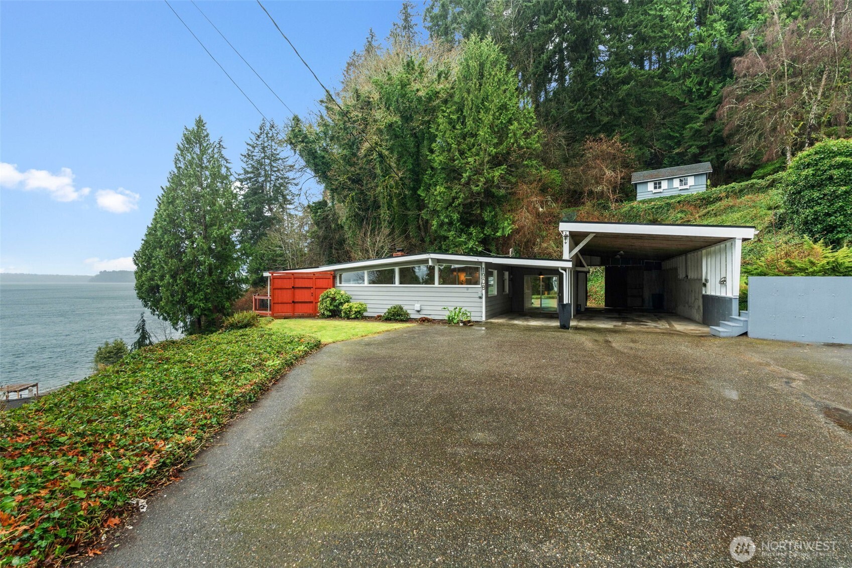 1908 Lybecker Drive NW