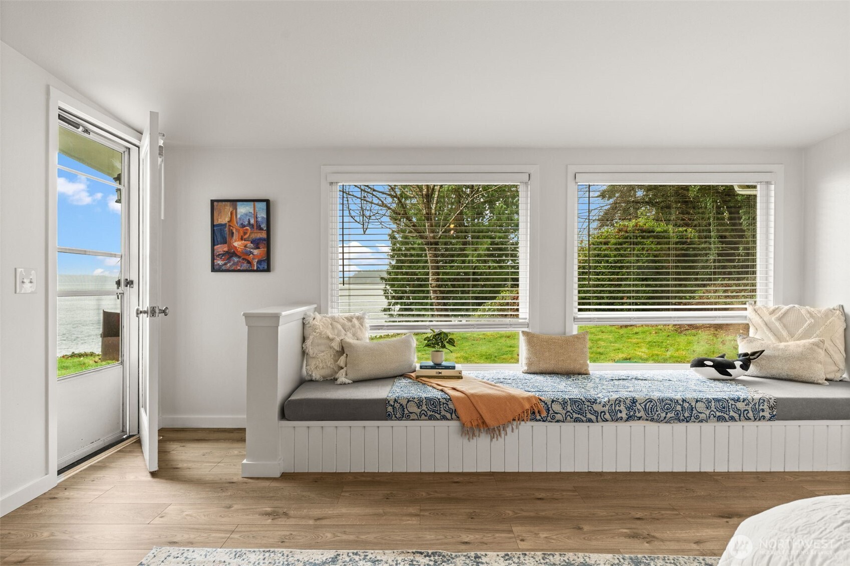 1908 Lybecker Drive NW