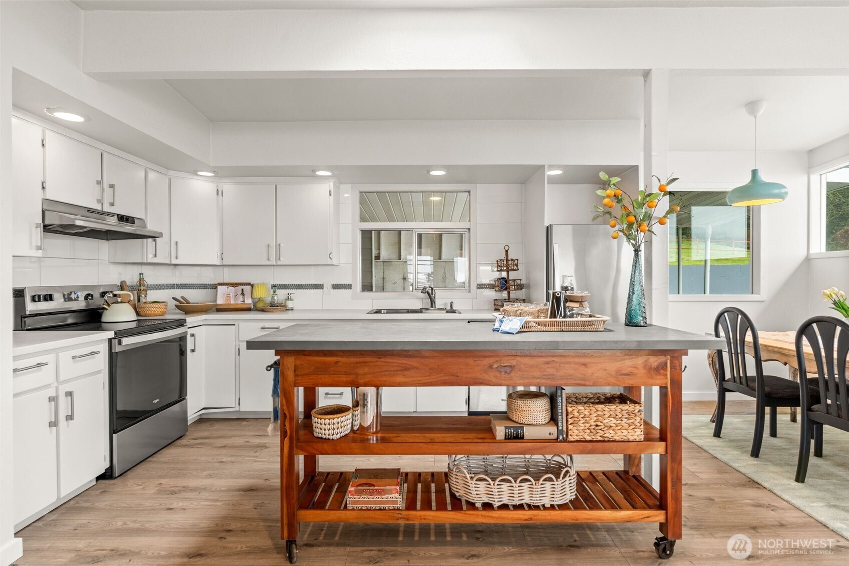 1908 Lybecker Drive NW