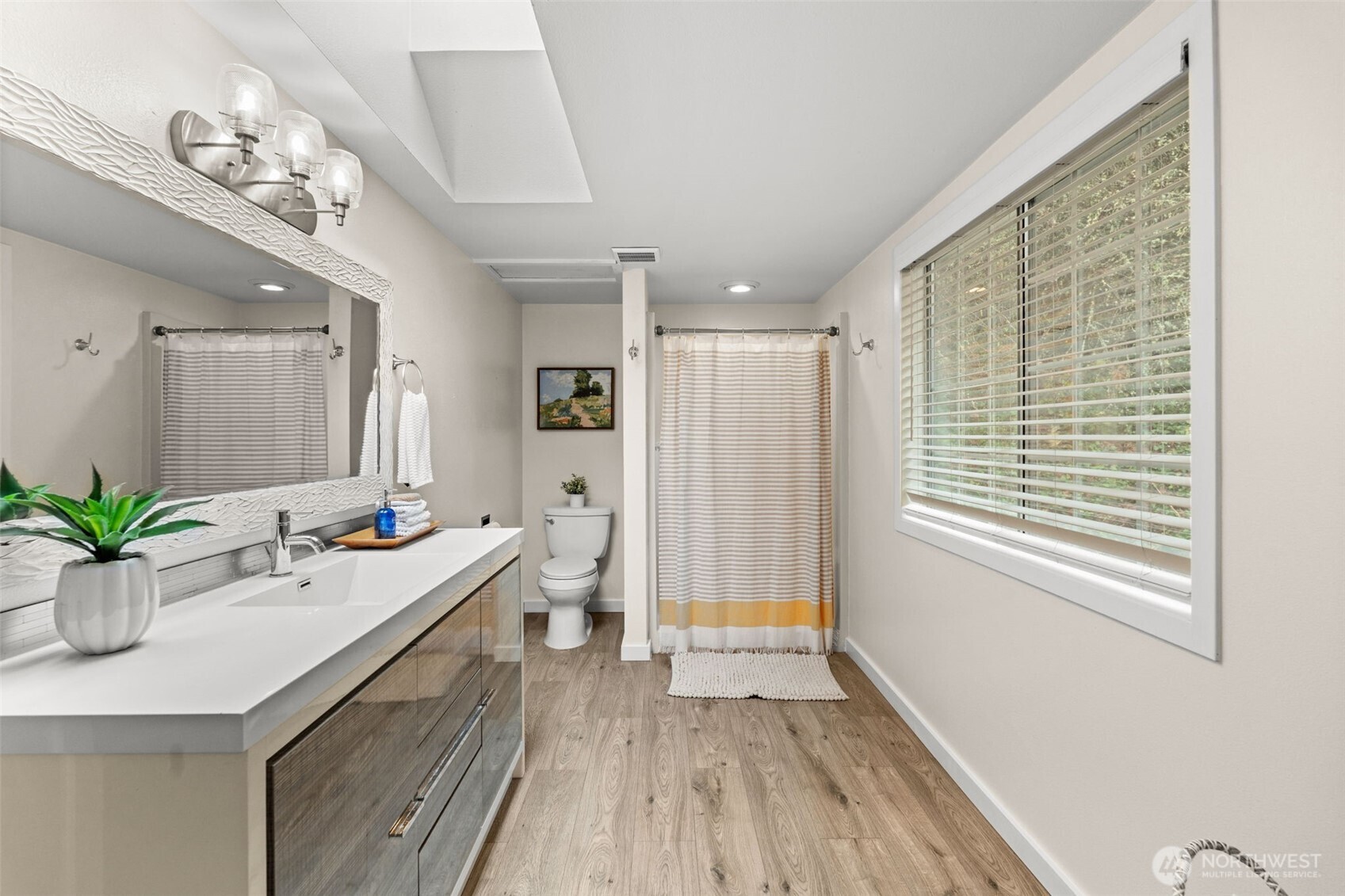 1908 Lybecker Drive NW