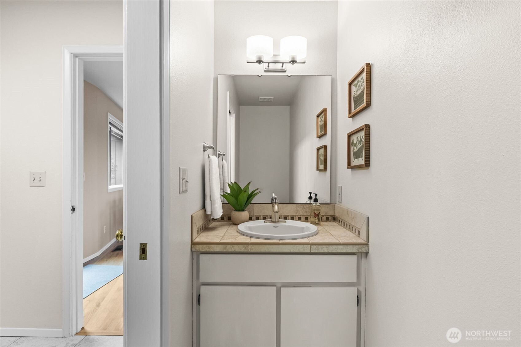 2590 NE William E Sutton Road