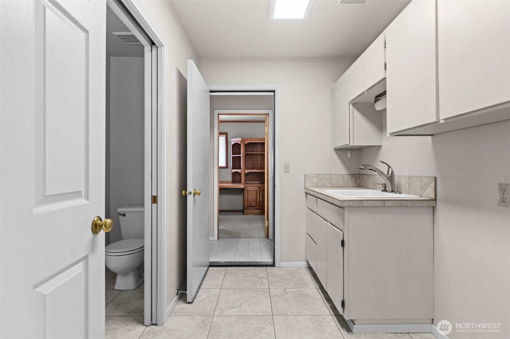 2590 NE William E Sutton Road