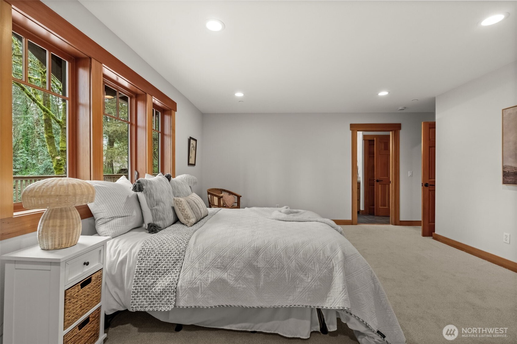 11725 122nd Avenue NW