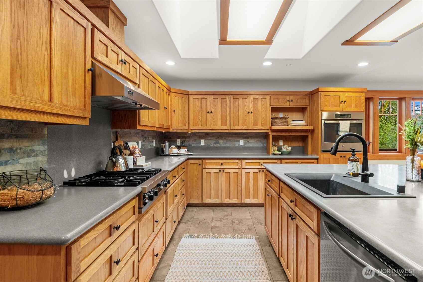 11725 122nd Avenue NW