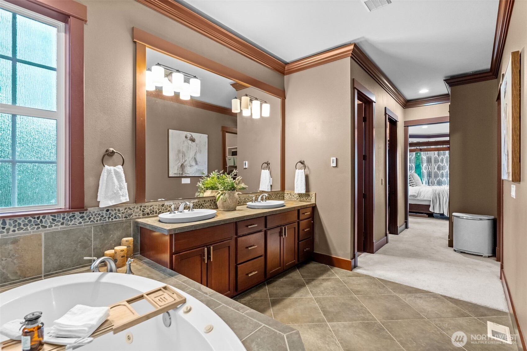 9915 Key Peninsula Highway NW