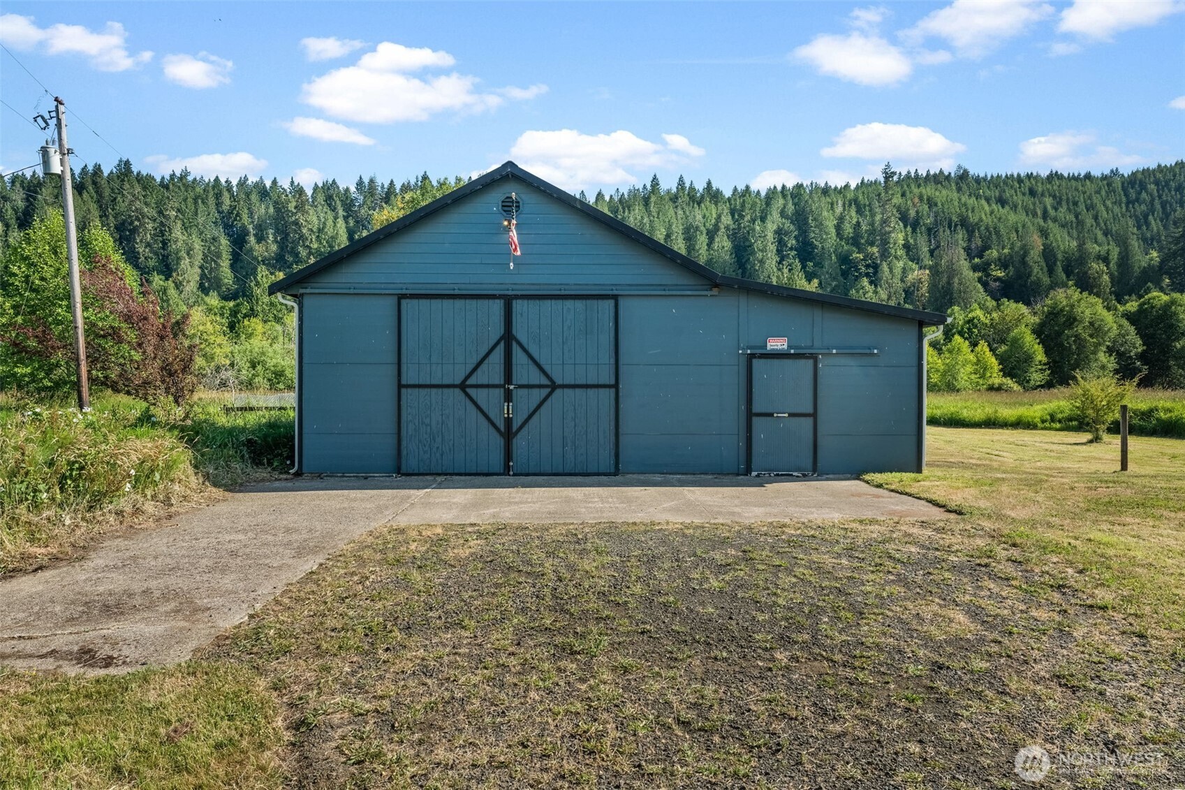 241 W Deyette Road