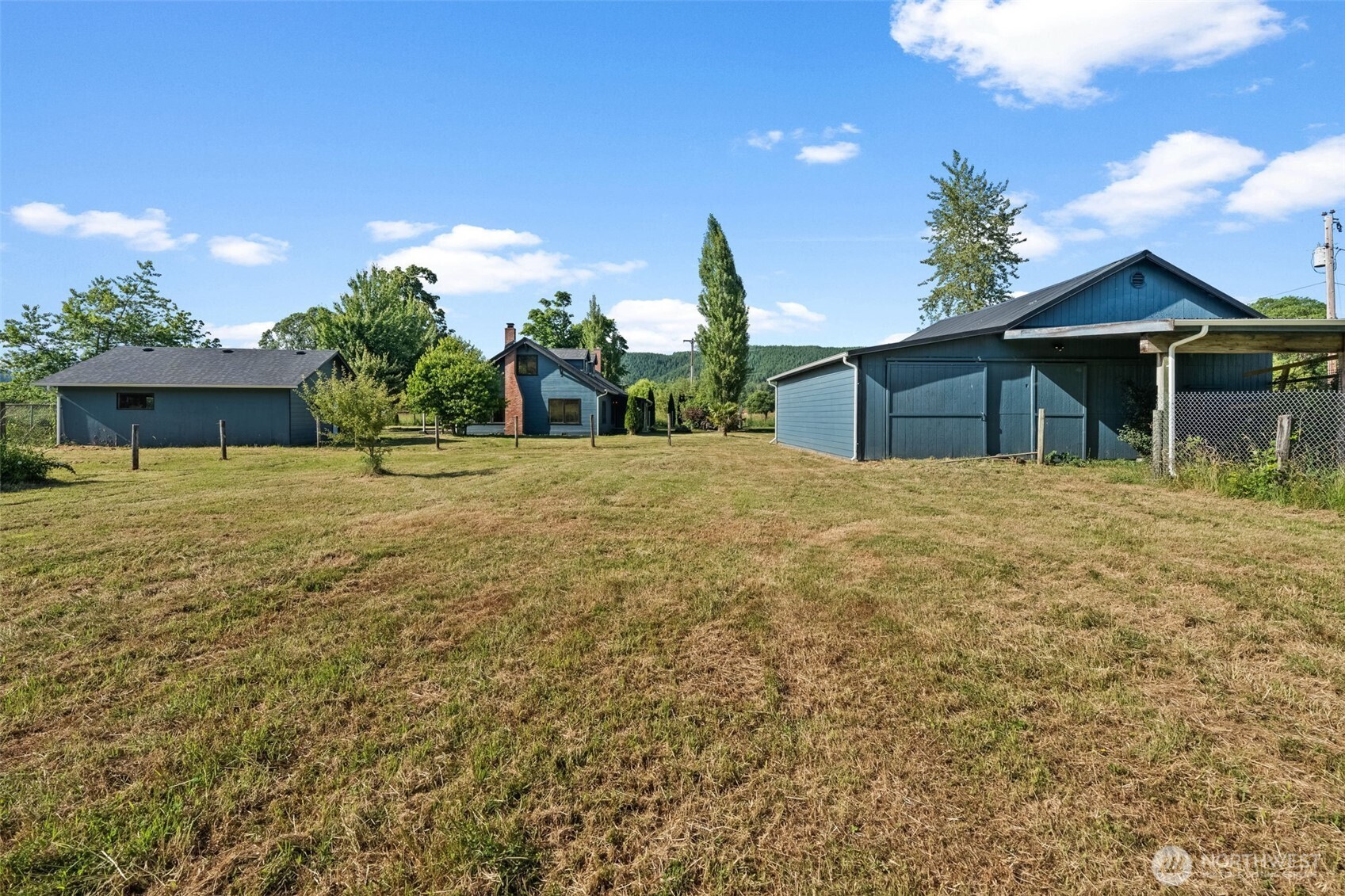 241 W Deyette Road