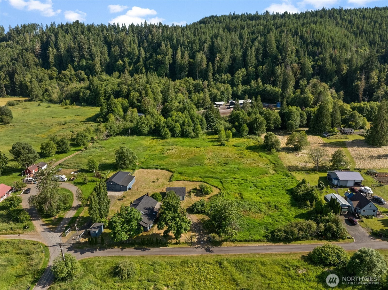 241 W Deyette Road