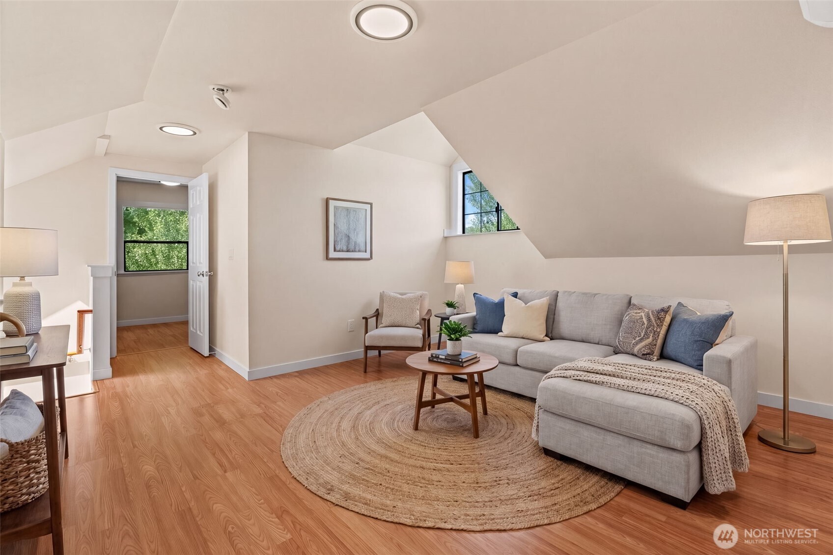241 W Deyette Road