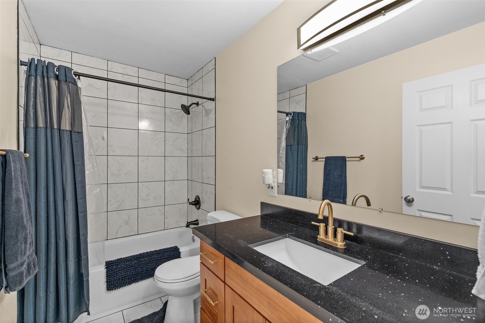 241 W Deyette Road
