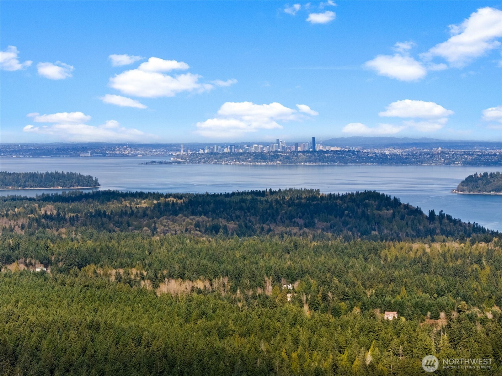 8165 Orchard Avenue SE