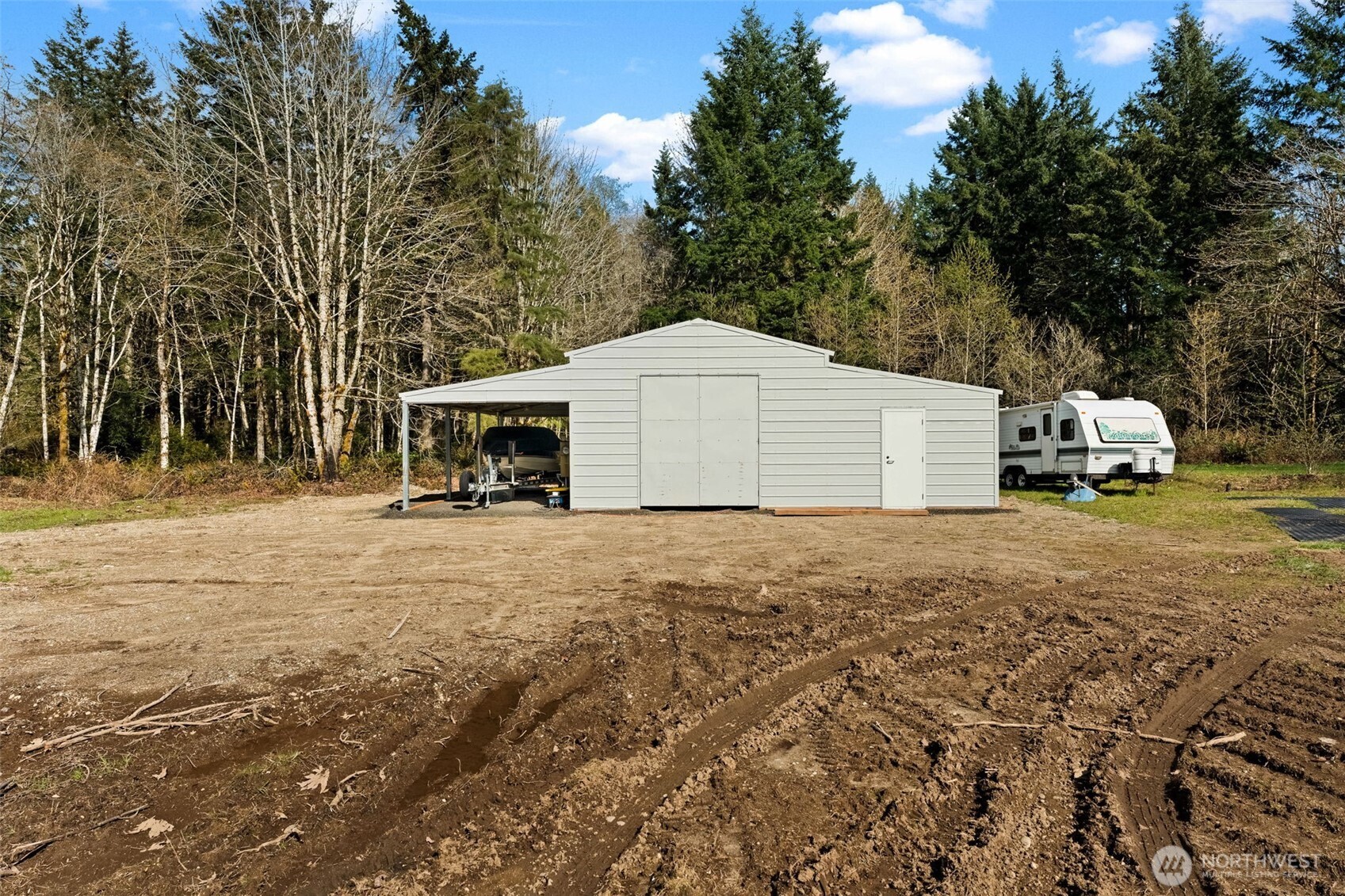 8165 Orchard Avenue SE