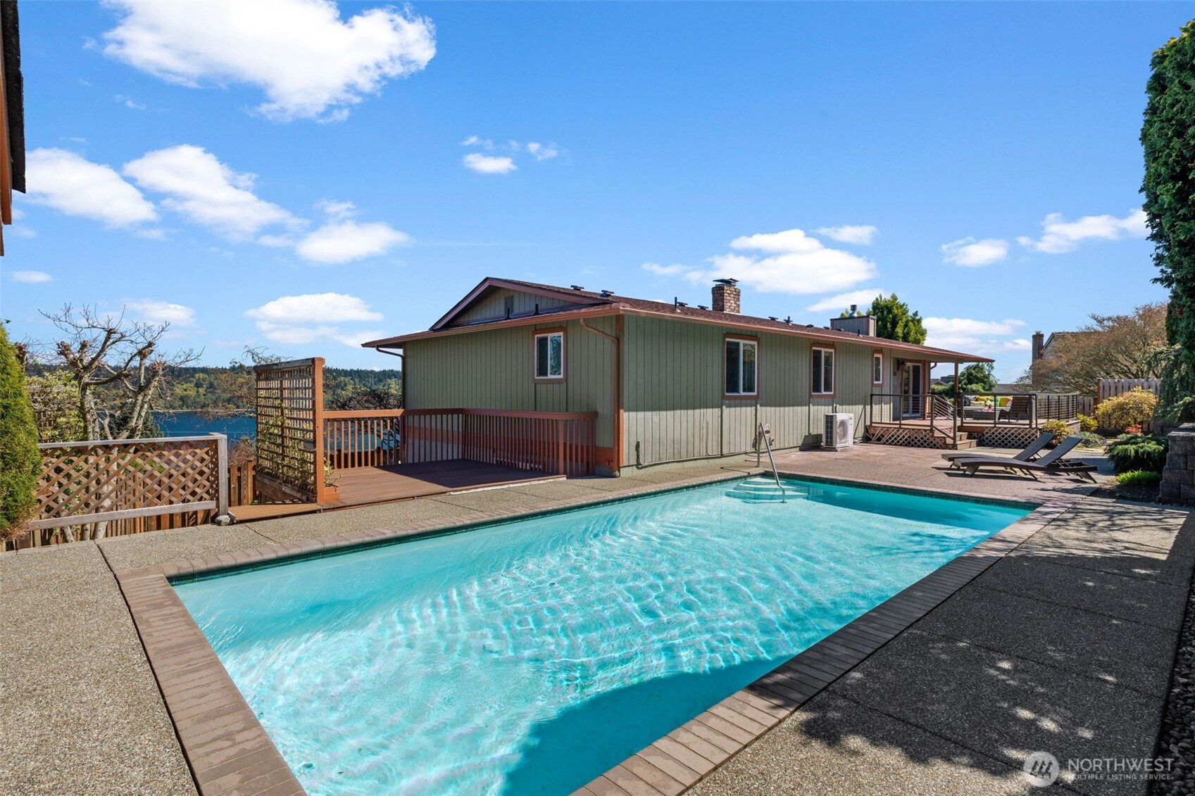 11004 Colvos Drive NW