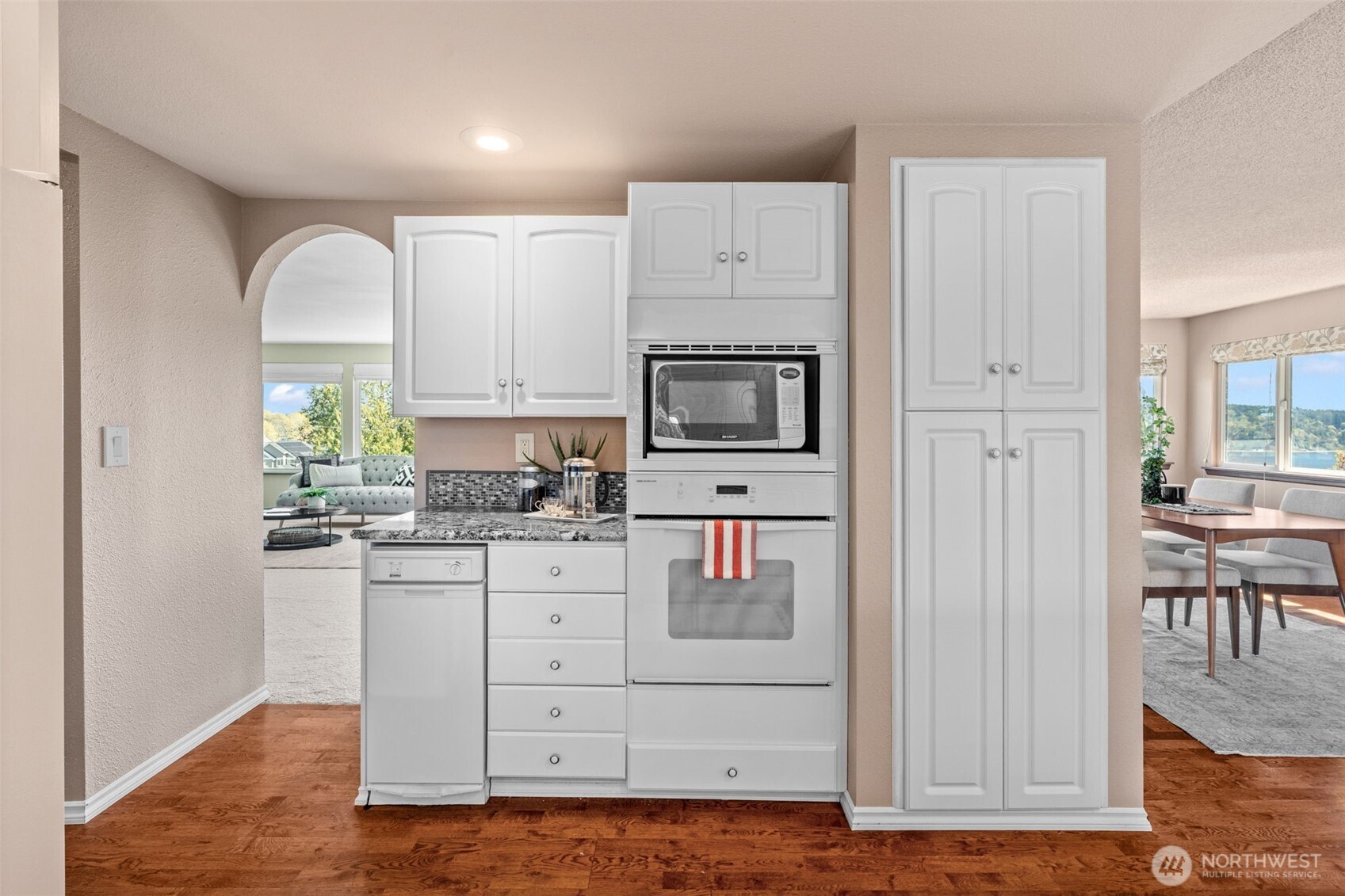 11004 Colvos Drive NW