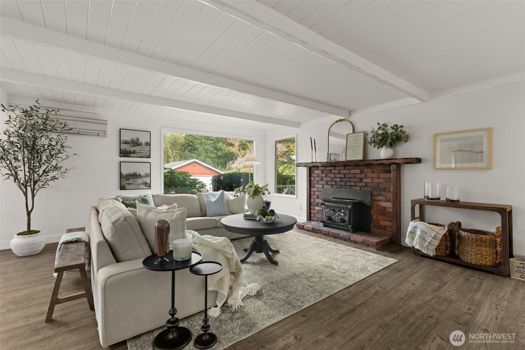 18110 Roberts Road NW