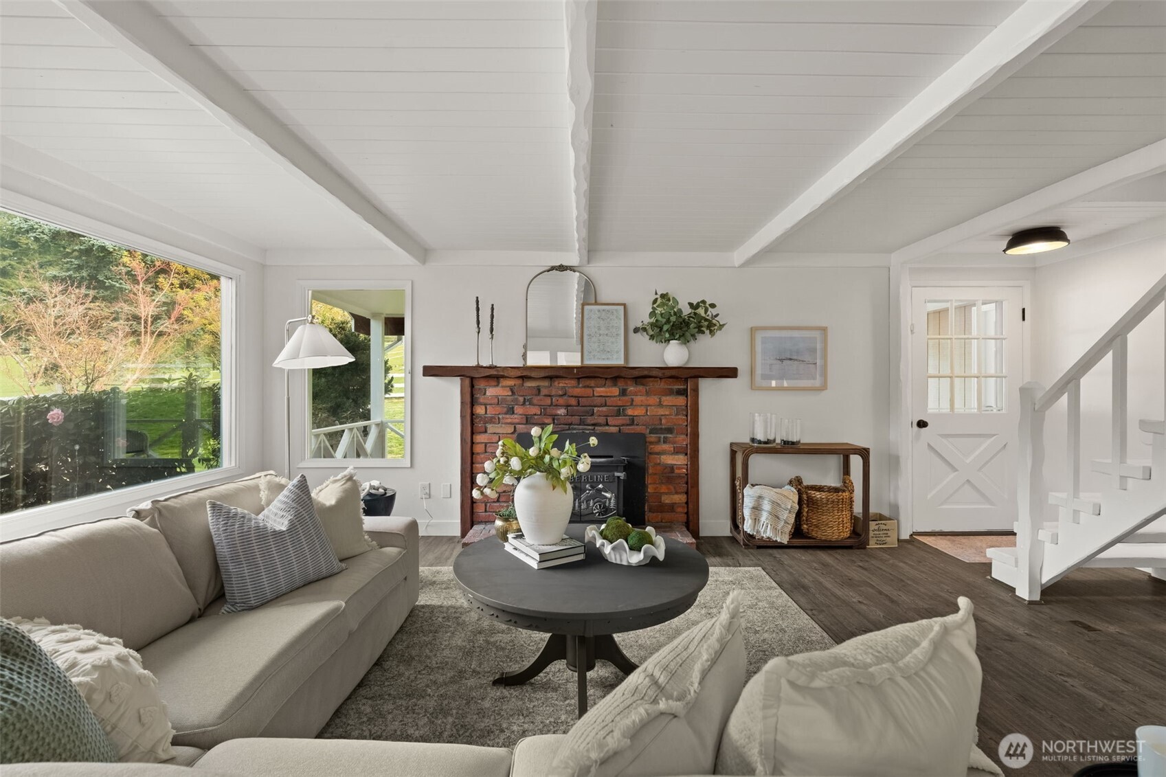 18110 Roberts Road NW