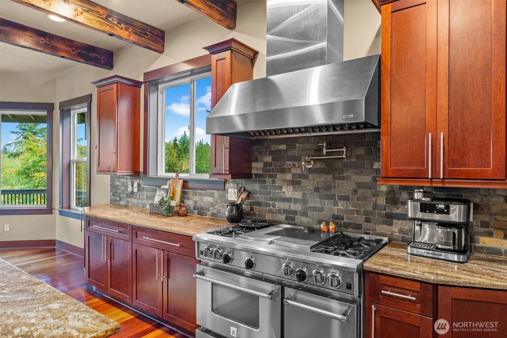 9915 Key Peninsula Highway NW