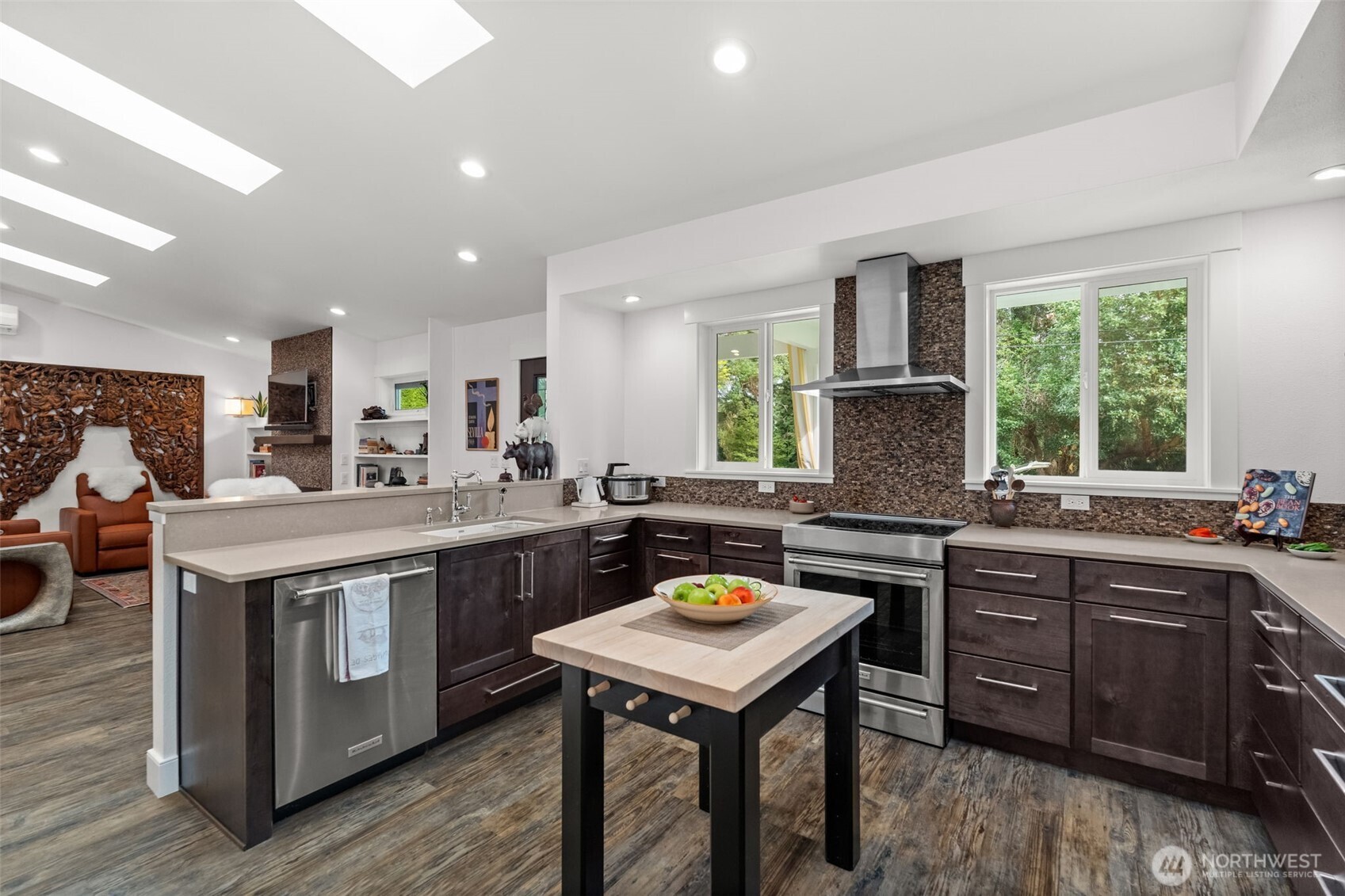 9604 Ridgeway