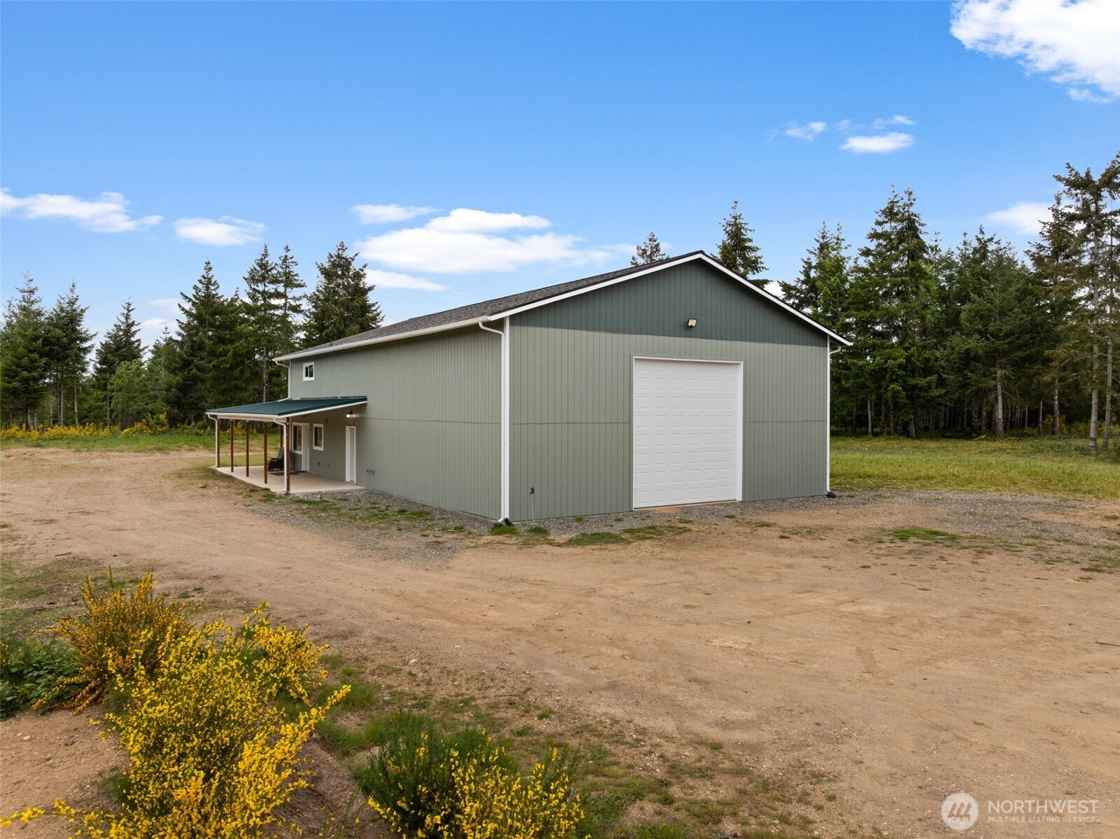 1363 E Crestview Drive