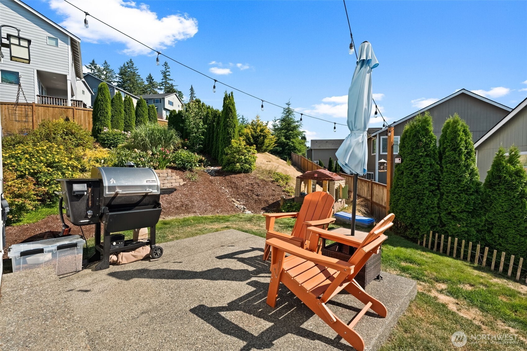 736 Freedom Court SE