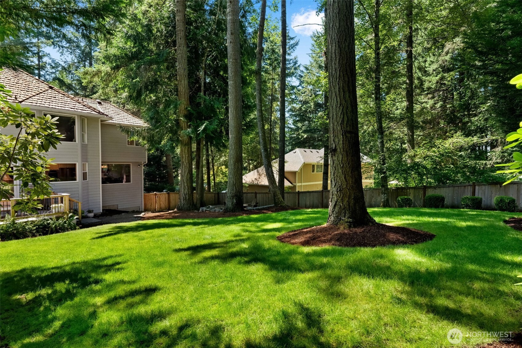 4923 Canterwood Drive NW