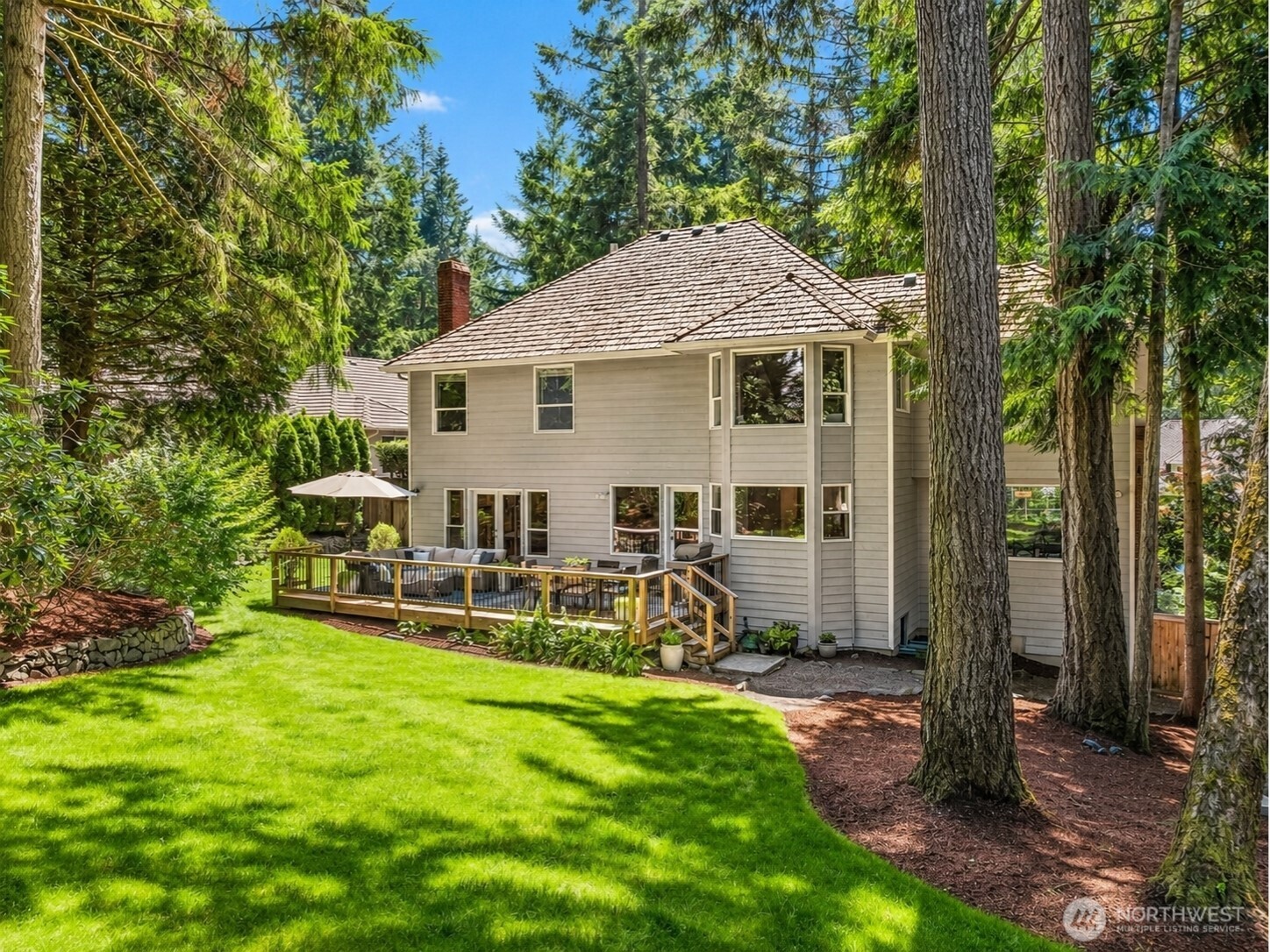 4923 Canterwood Drive NW