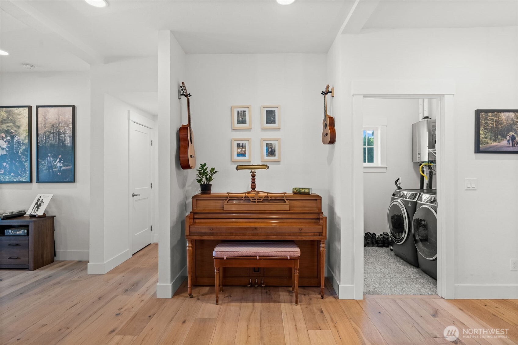 41 E Blackwell Street