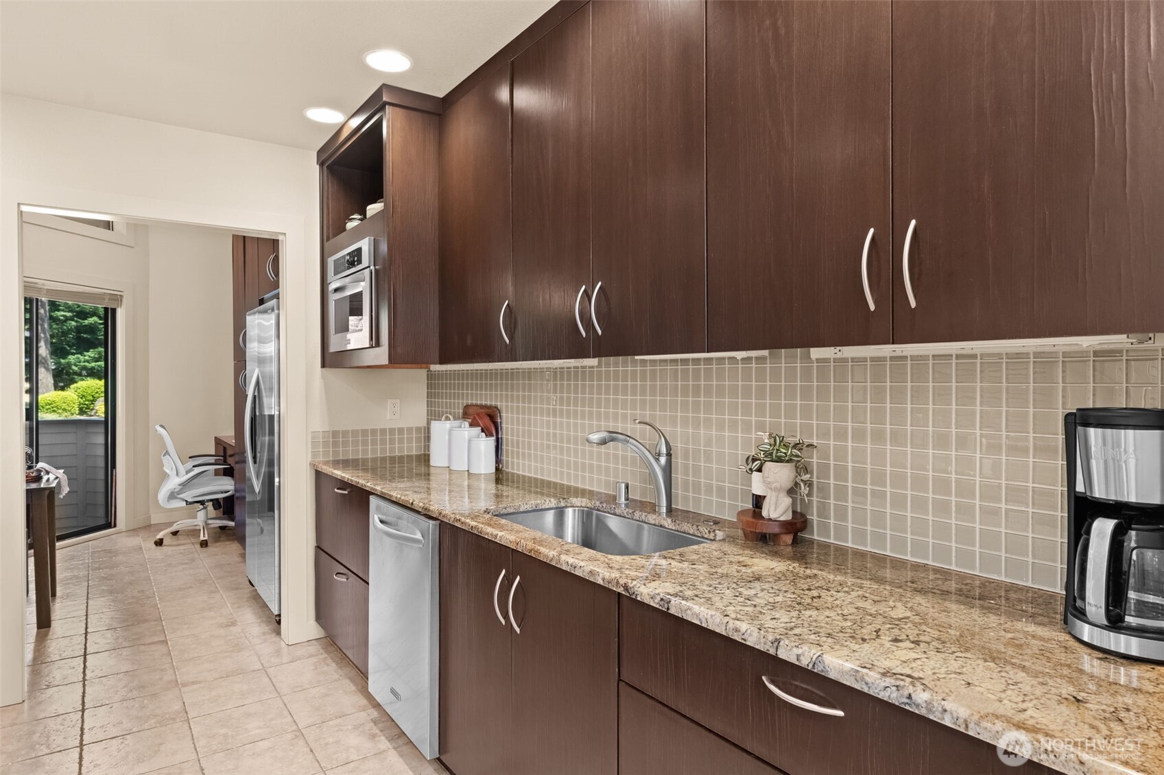 2023 Narrows View Circle NW Unit: B214