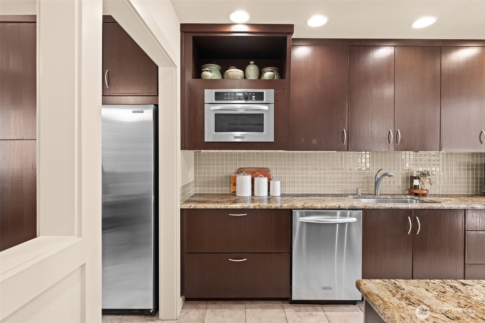 2023 Narrows View Circle NW Unit: B214