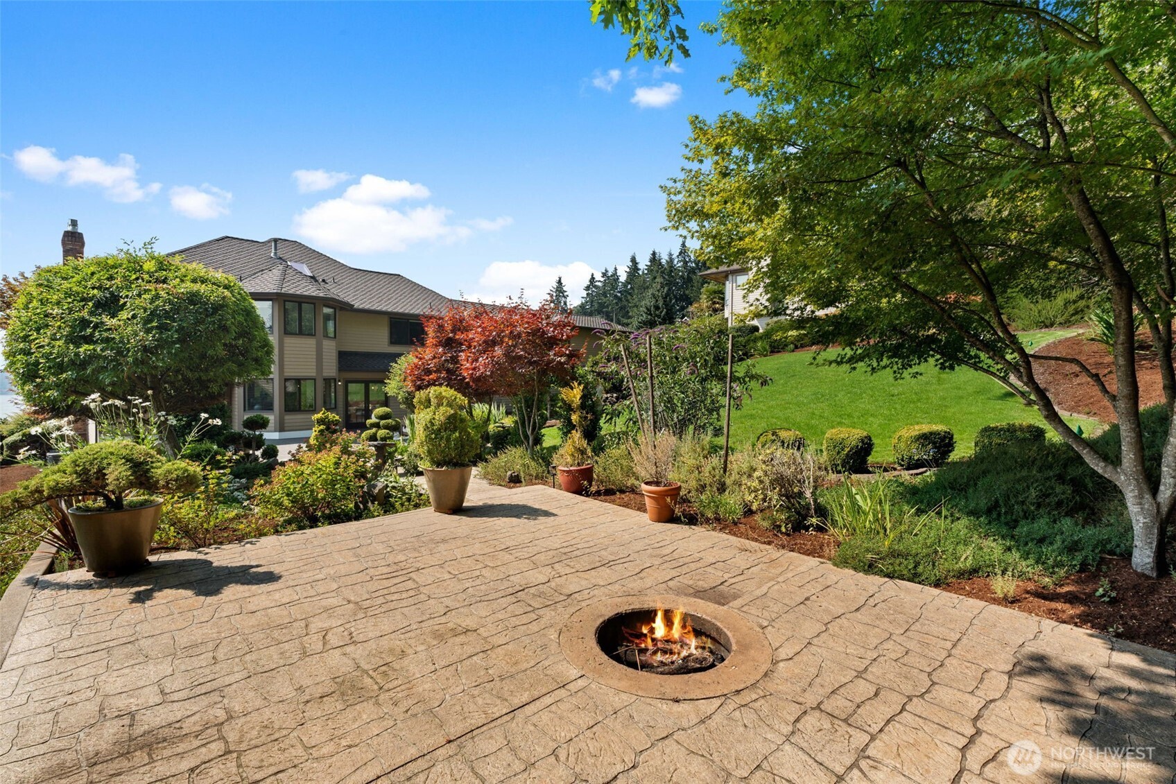 21 33rd Avenue Ct NW
