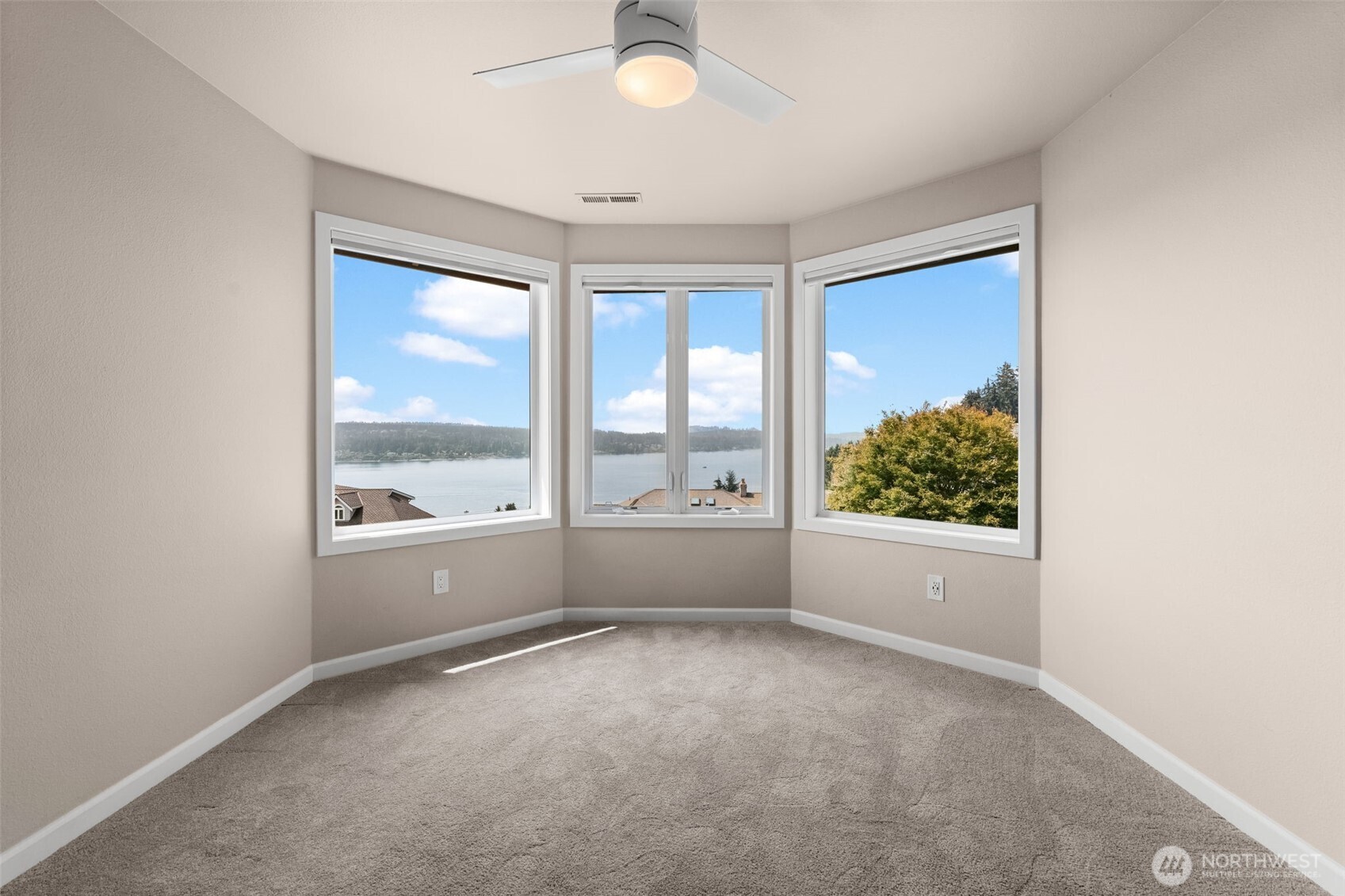 21 33rd Avenue Ct NW