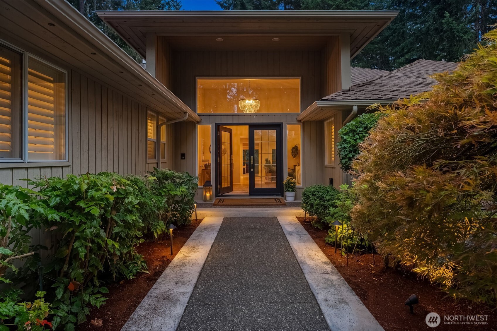 4922 Canterwood Drive NW