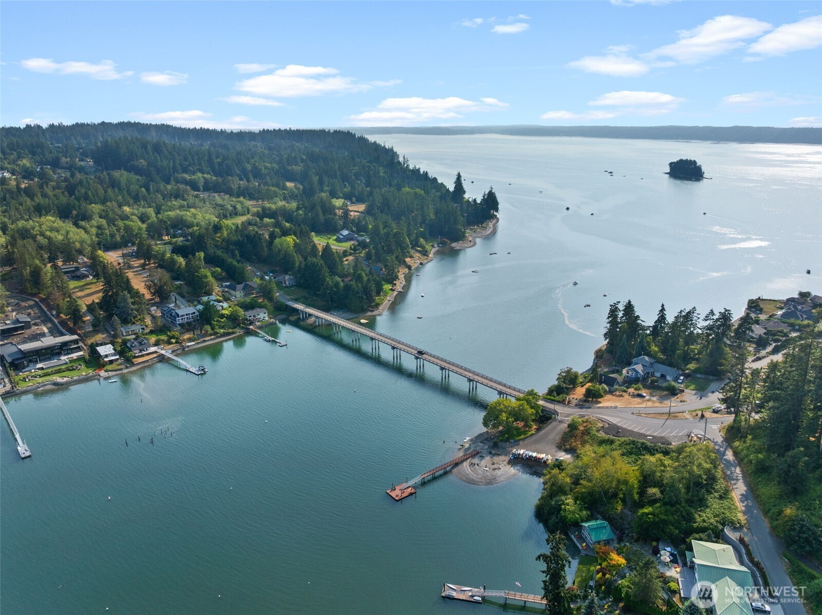 114 Madrona Drive NW