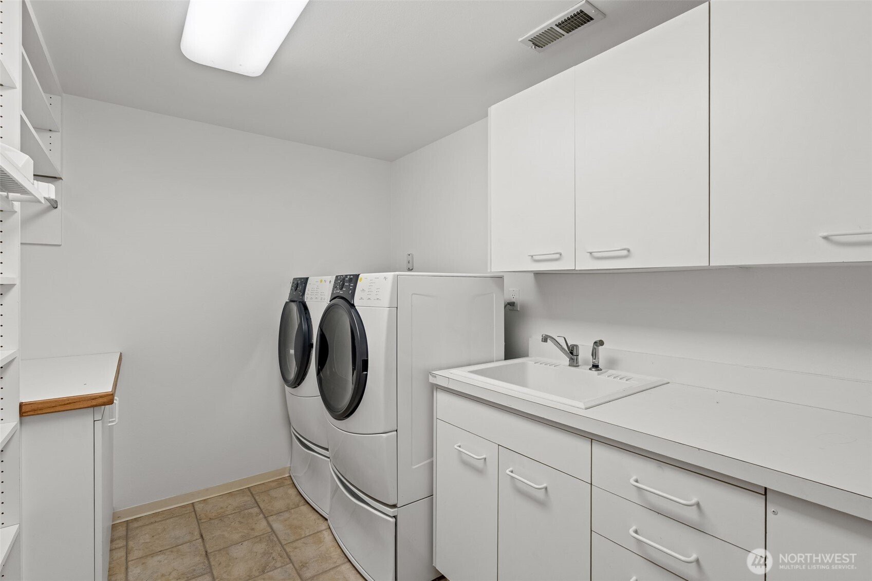 3507 Harborview Drive Unit: 4
