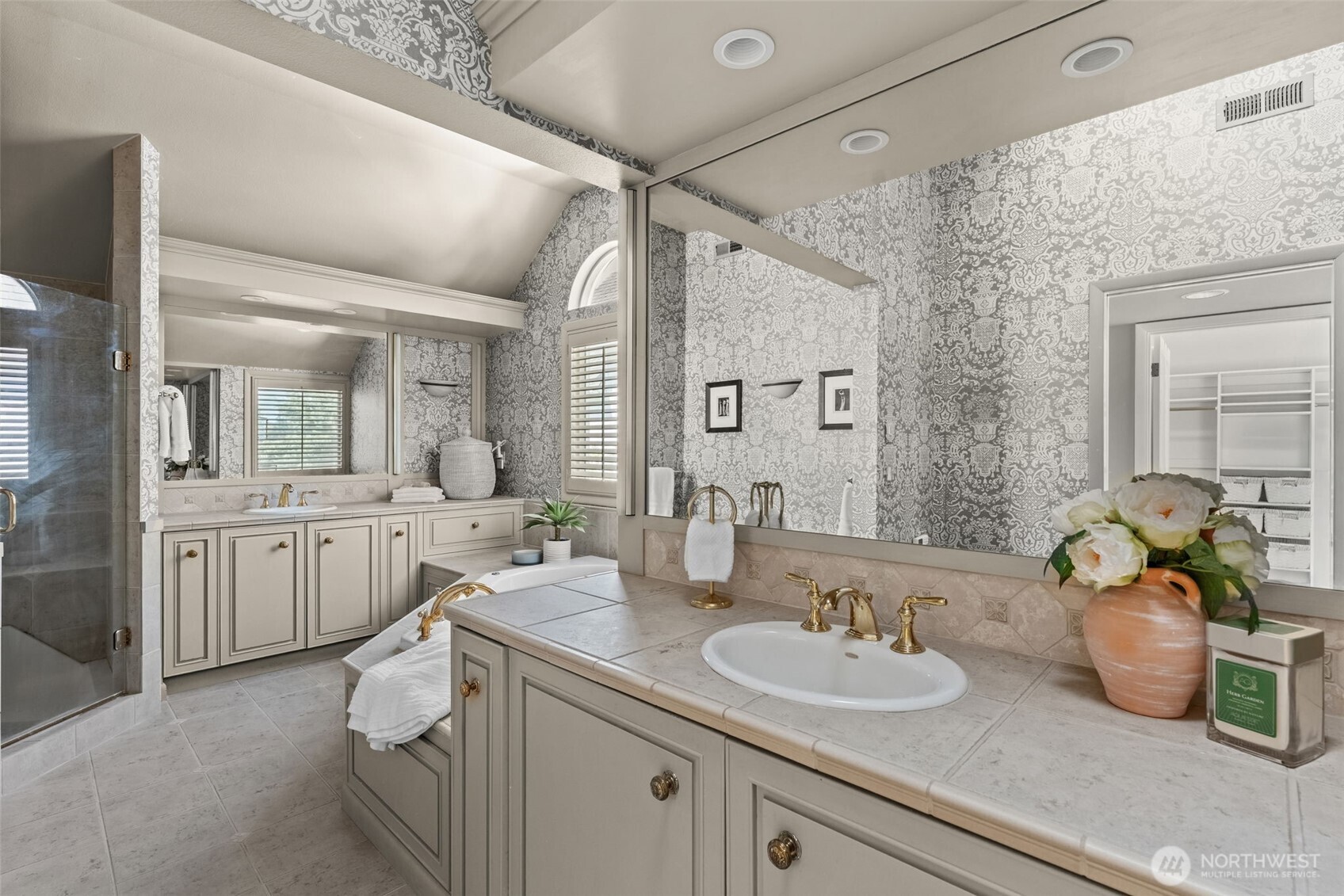 3507 Harborview Drive Unit: 4