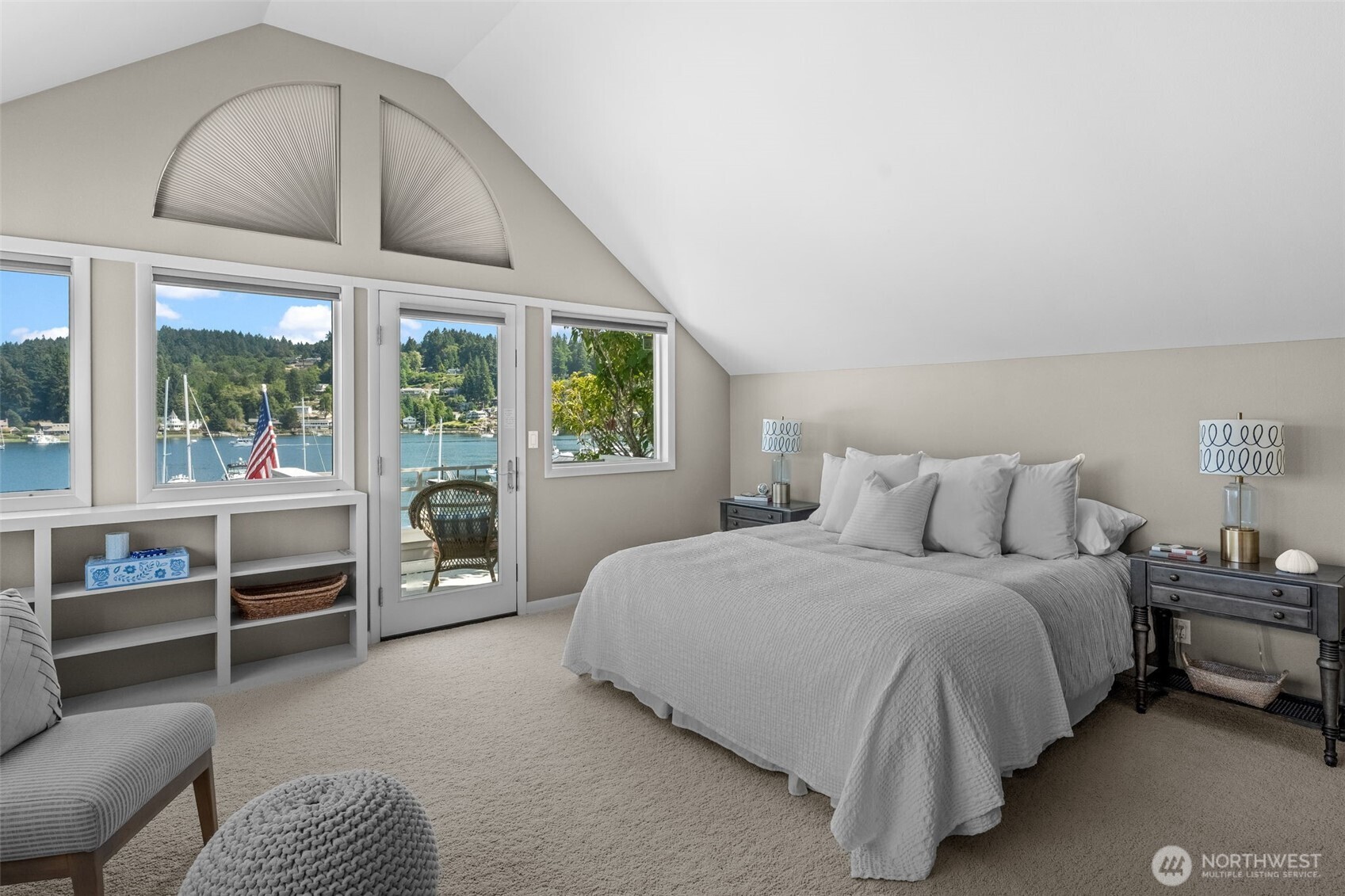 3507 Harborview Drive Unit: 4