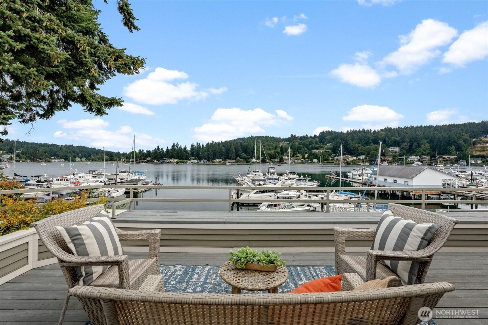3507 Harborview Drive Unit: 4