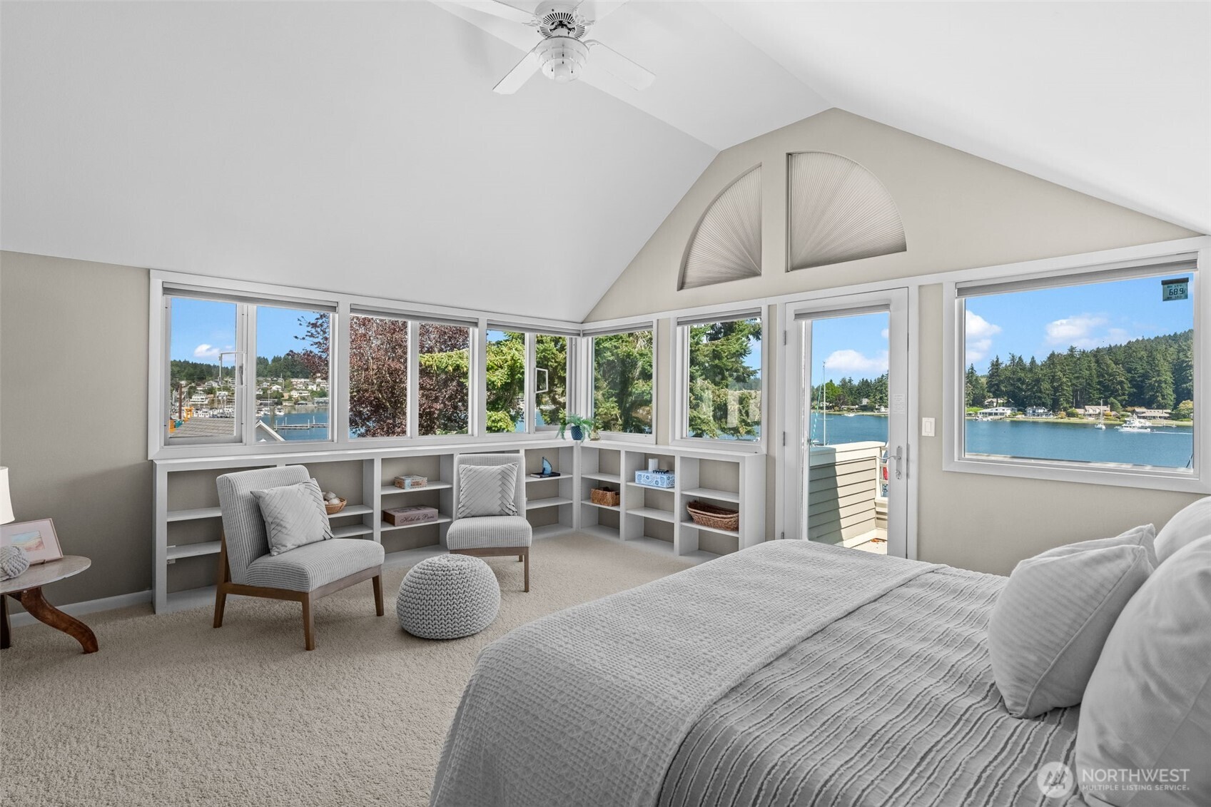 3507 Harborview Drive Unit: 4