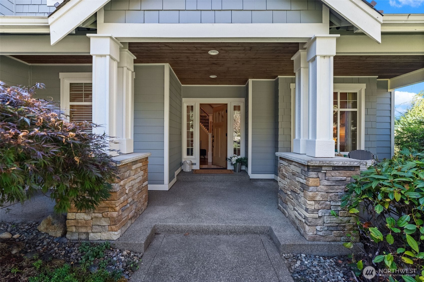 904 7th Court