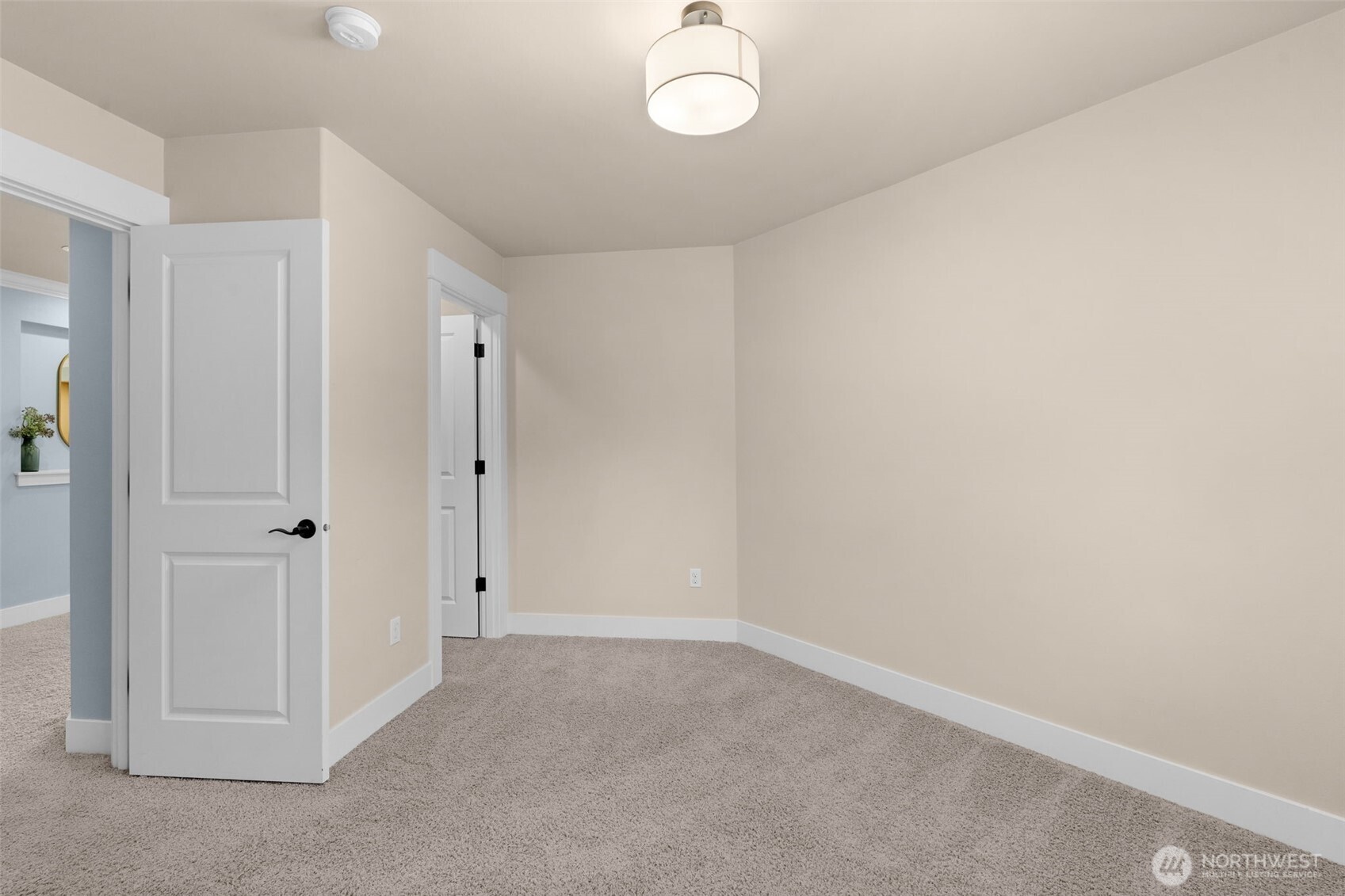 904 7th Court
